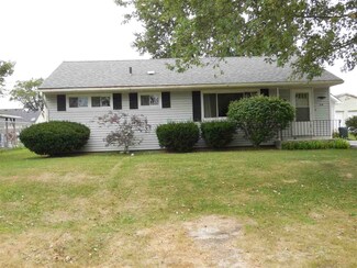 114 Bittersweet Ln, Portland, IN 47371