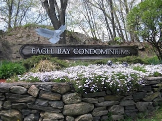 904 Eagle Bay Dr, Ossining, NY 10562