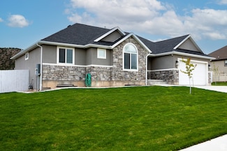 905 S 270 E, Nephi, UT 84648