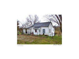1317 New England Ridge Rd, Washington, WV 26181