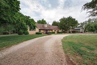 3180 E Country Club Rd, Salina, KS 67401