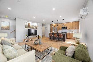 9 Swan St Unit 3, Beverly, MA 01915