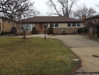 7323 N Kenneth Ave, Lincolnwood, IL 60712