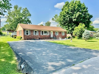 313 Wayne Dr, Hopkinsville, KY 42240