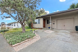 1100 Huntington St, Crescent City, CA 95531