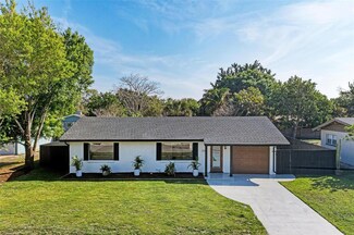 2302 Hyde Park St, Sarasota, FL 34239