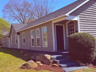 130 Charlotte St Unit A,B, Mooresville, NC 28115