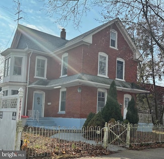 329 W Grape St, Vineland, NJ 08360