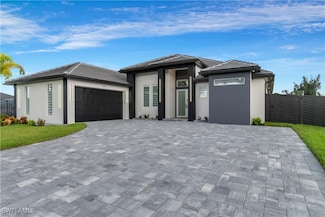 1133 SW 18th Ct, Cape Coral, FL 33991