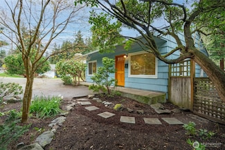 16334 25th Ave NE, Shoreline, WA 98155