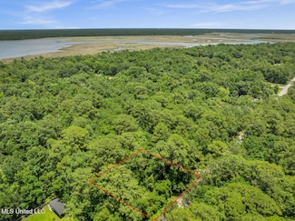 0 Center Dr, Ocean Springs, MS 39564