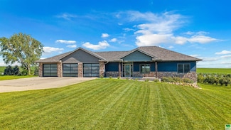 1862 135th St, Larchwood, IA 51241