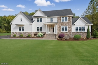 2 Highland Meadows, Pohatcong Twp., NJ 08865