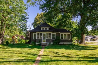 3801 Adams Ave, Des Moines, IA 50310