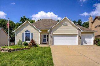 7432 N Hickory St, Kansas City, MO 64118