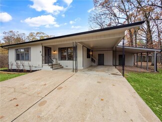 3 Kirkby Cir, Bella Vista, AR 72715