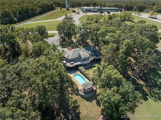 102 Apache Dr, Gravois Mills, MO 65037