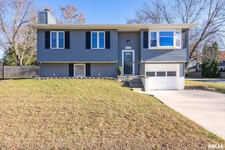 4705 N Sturdevant St, Davenport, IA 52806