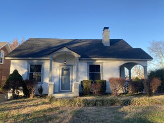 607 3rd Ave W, Springfield, TN 37172