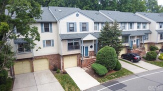 4602 Stonehedge Rd, Edison, NJ 08820