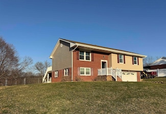 118 Hilltop Dr, Bridgeport, WV 26330
