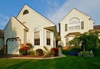 1405 Constance Ln, Port Jefferson Station, NY 11776