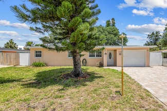 236 E Grant Ave, Cocoa Beach, FL 32931