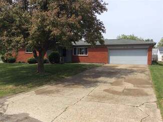 125 Holden Dr, Brookston, IN 47923