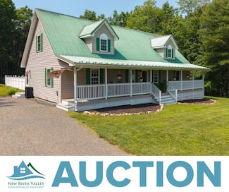 2716 Peaks Mountain Rd, Galax, VA 24333