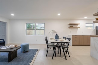 770 NE 34th Ct, Oakland Park, FL 33334