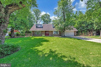 8825 Briarcroft Ln, Laurel, MD 20708