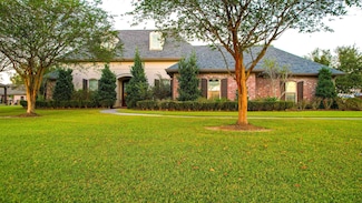 121 Norwood Dr, Schriever, LA 70395