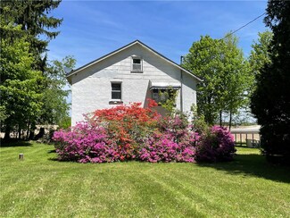 15 Kinsman Rd, Greenville, PA 16125