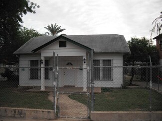 1503 Mier St, Laredo, TX 78040