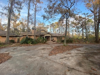 608 Pine Point Cir, Valdosta, GA 31602