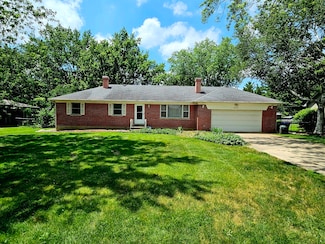 3N736 Locust Ave, West Chicago, IL 60185