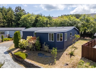 2065 Bilyeu Ave W, Tillamook, OR 97141