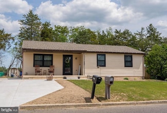 517 Martinelli Ave, Minotola, NJ 08341