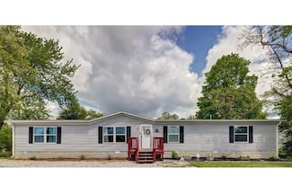2106 24th St, Bedford, IN 47421