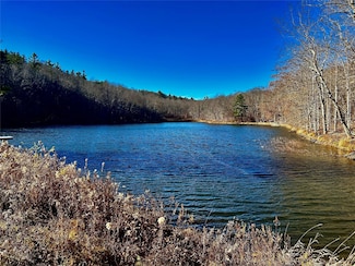 4 W Hill Rd, Austerlitz, NY 12017