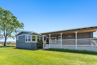 622 Raven Rd, Central Point, OR 97502