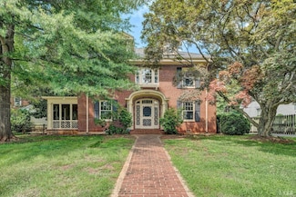846 College St, Bedford, VA 24523