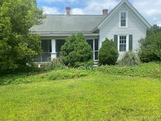 2784 Kings Creek Rd, Hayes, VA 23072
