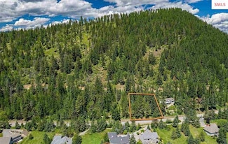 14 Lower Pack River Rd, Sandpoint, ID 83864