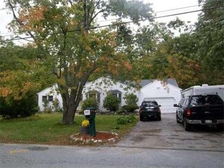 10 Thomas Dr, Chelmsford, MA 01824