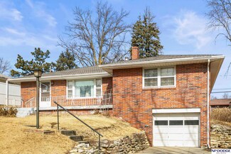 4528 Harrison St, Omaha, NE 68157