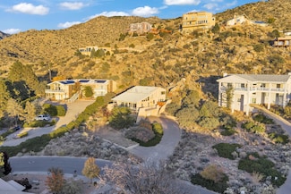 13451 Desert Hills Place NE, Albuquerque, NM 87111