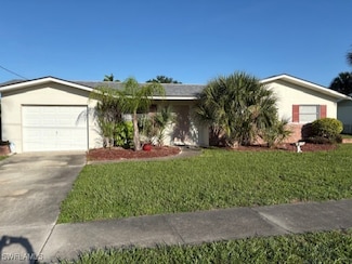 4425 N Atlantic Cir, North Fort Myers, FL 33903