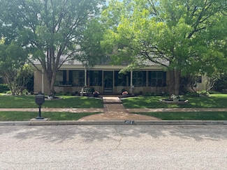 4214 Roxton Dr, Amarillo, TX 79109