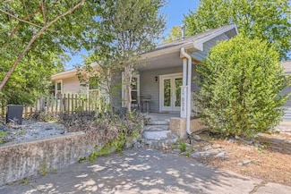1202 Loma Dr, Austin, TX 78741